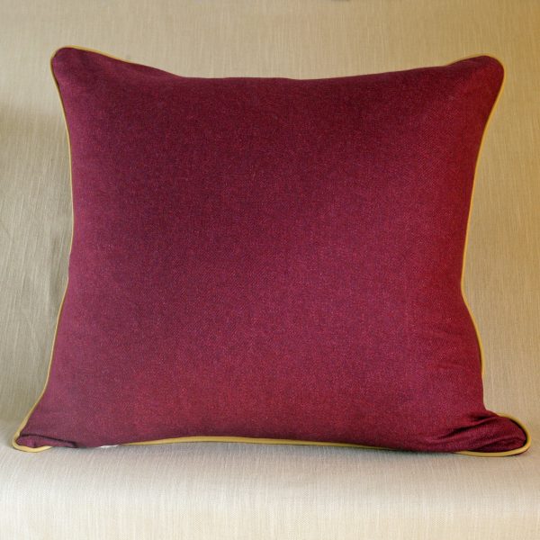 pet cushions, cat cushions, dog cushions, pet pillows, guild antiques. glasgow antiques, luxury pet cushions. bespoke pet pillows