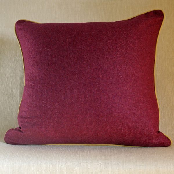 pet cushions, cat cushions, dog cushions, pet pillows, guild antiques. glasgow antiques, luxury pet cushions. bespoke pet pillows