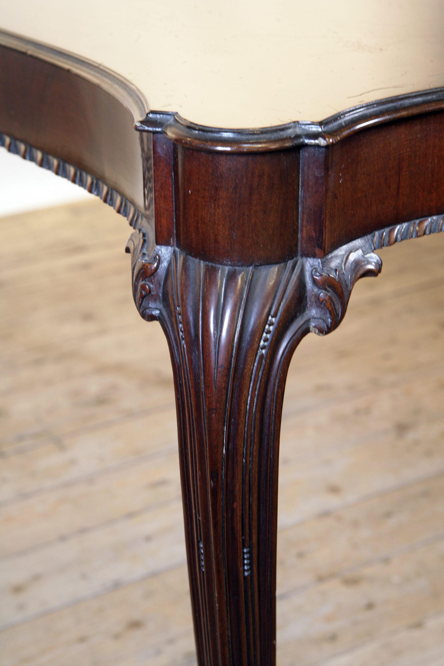 Wylie and Lochhead Glasgow Mahogany Side Table